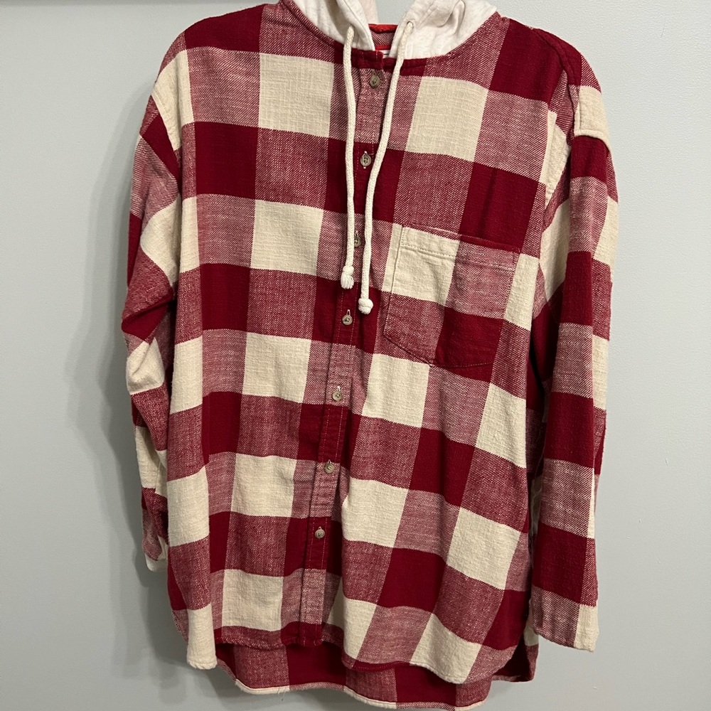American Eagle Outfitters Red and Cream Plaid Men's Shirt